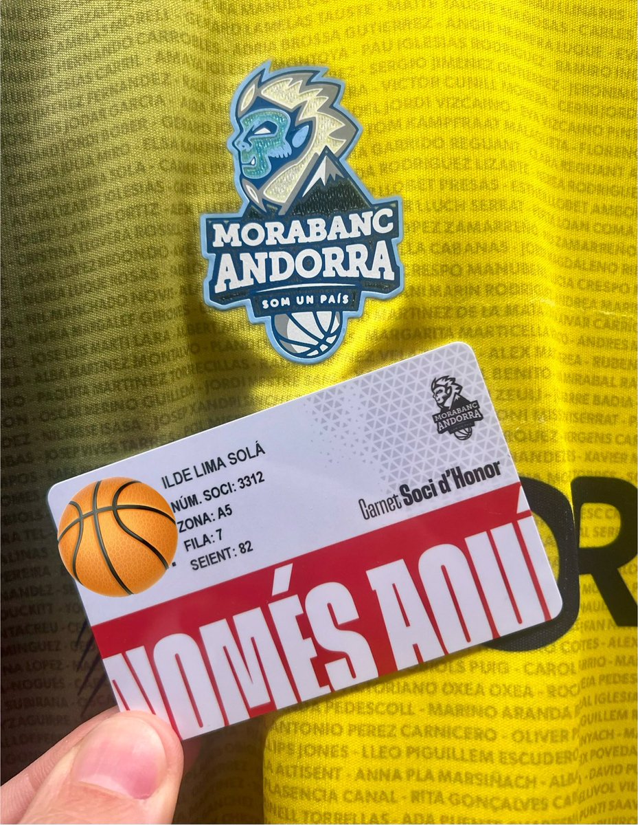 ildelima6's tweet image. L’Honor és meu 🙌🏻🏀🇦🇩 Aquests ‘petits’ detalls us fan ser un referent de l’esport andorrà per com cuideu a la gent de casa 🎩🇦🇩 S’ha de tenir memòria 😘 Gràcies i Sort 🍀 @morabancandorra #andorra #morabanc #bombonera #maipor #somunpais #weareandorra