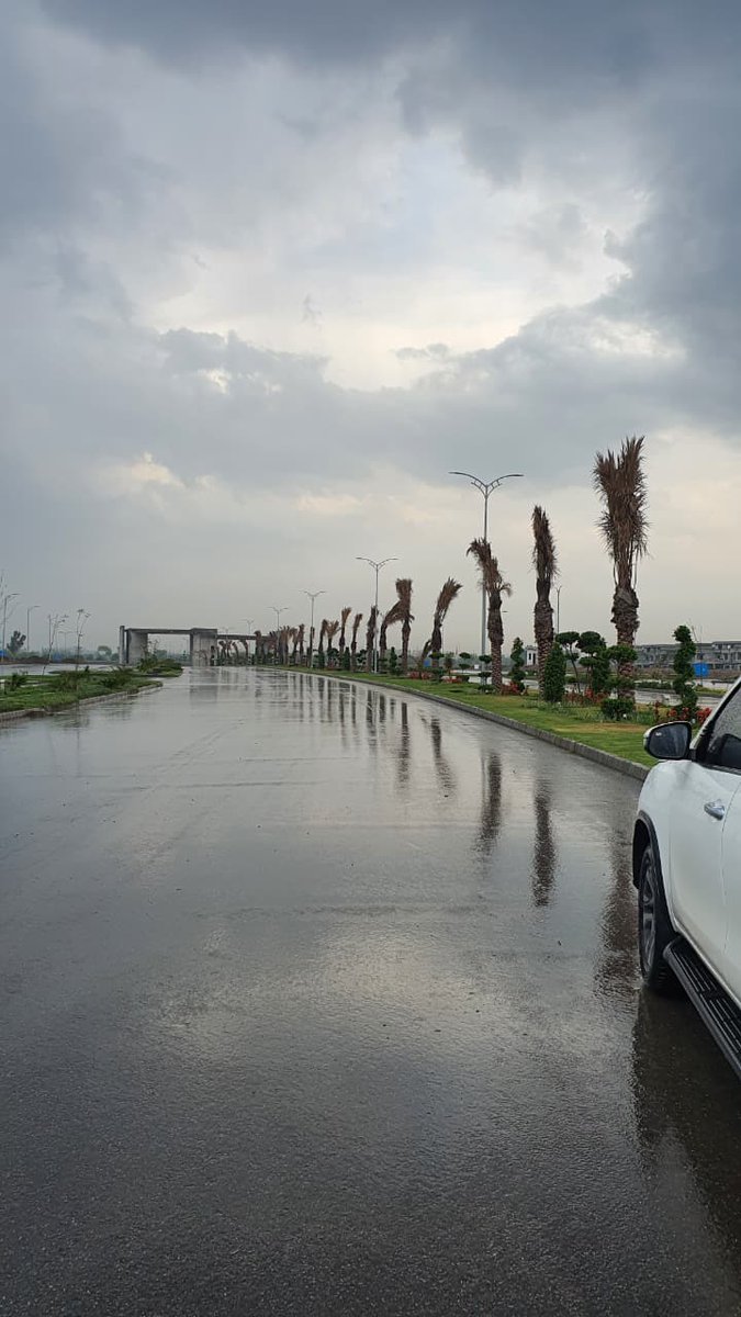 PeshawarX's tweet image. Rainy and Cloudy Weather in Peshawar. 
#Peshawar #PeshawarCity #Pekhawar
