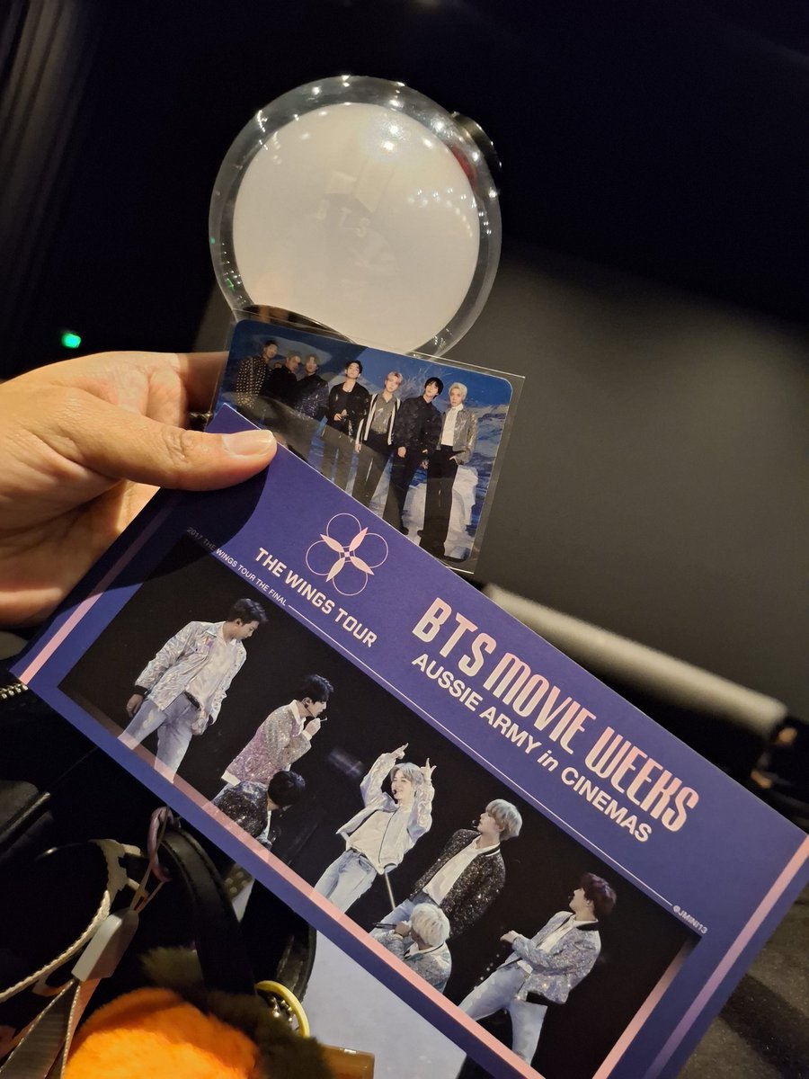 ULiveLifeFully's tweet photo. Already at the cinema and Army in Melbourne made a banner 💜🫶🏽 so cute !!! 
 
#BTSMOVIEWEEKS #BTS  #TheWingsTour  #AussieArmyinCinemas https://t.co/7iMkbG4sis