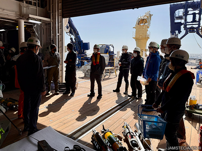 JAMSTEC_PR's tweet image. 🧊北極海からのメッセージ　#みらい北極航海2025 #みらいtheFINAL #ArCS_III
2025年9月15日…