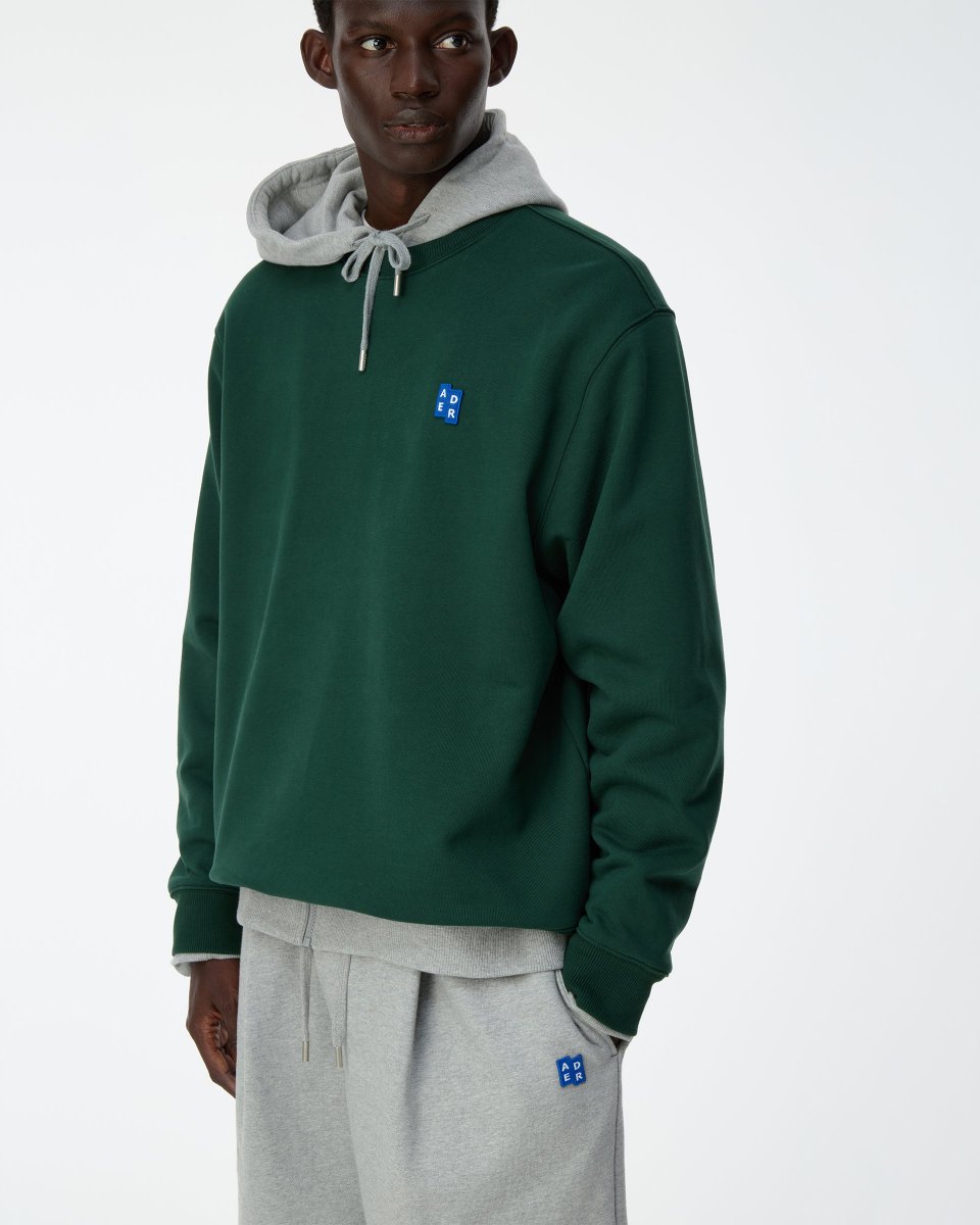 AderSignificant's tweet image. ADERERRORのSignificantから、シーズンレスな人気のSweat Set Collectionが登場。フーディー、スウェットシャツ、ジップアップ、スウェットパンツまで、日常からフォーマルまでさまざまにスタイリング可能です。詳しくは adererror.com をご覧ください。