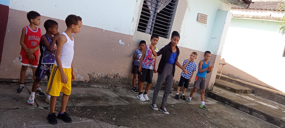 cirofriasterce1's tweet photo. En nuestra Institución con la participación de docentes y educandos se potencia el proceso docente -educativo.#TercerFrente #FidelPorSiempre #VamosPorMas #SantiagoDeCuba.#CubaxSiempre. #CubaMined.#CubaVencerá. https://t.co/fzlCJCDrhK