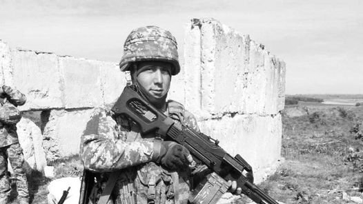 EuromaidanPress's tweet photo. They laid down their lives for Ukraine and Europe!

RIP - Oleksandr Khromiak (40), Ivan Kherheledzhi, Russian fighter Ildar Dadin (42), Leonid Sydor

Rest, comrades, rest and sleep!
The thoughts of men shall be
As sentinels to keep
Your rest from danger free.

Eternal Memory! https://t.co/S4ADwfh2Ah