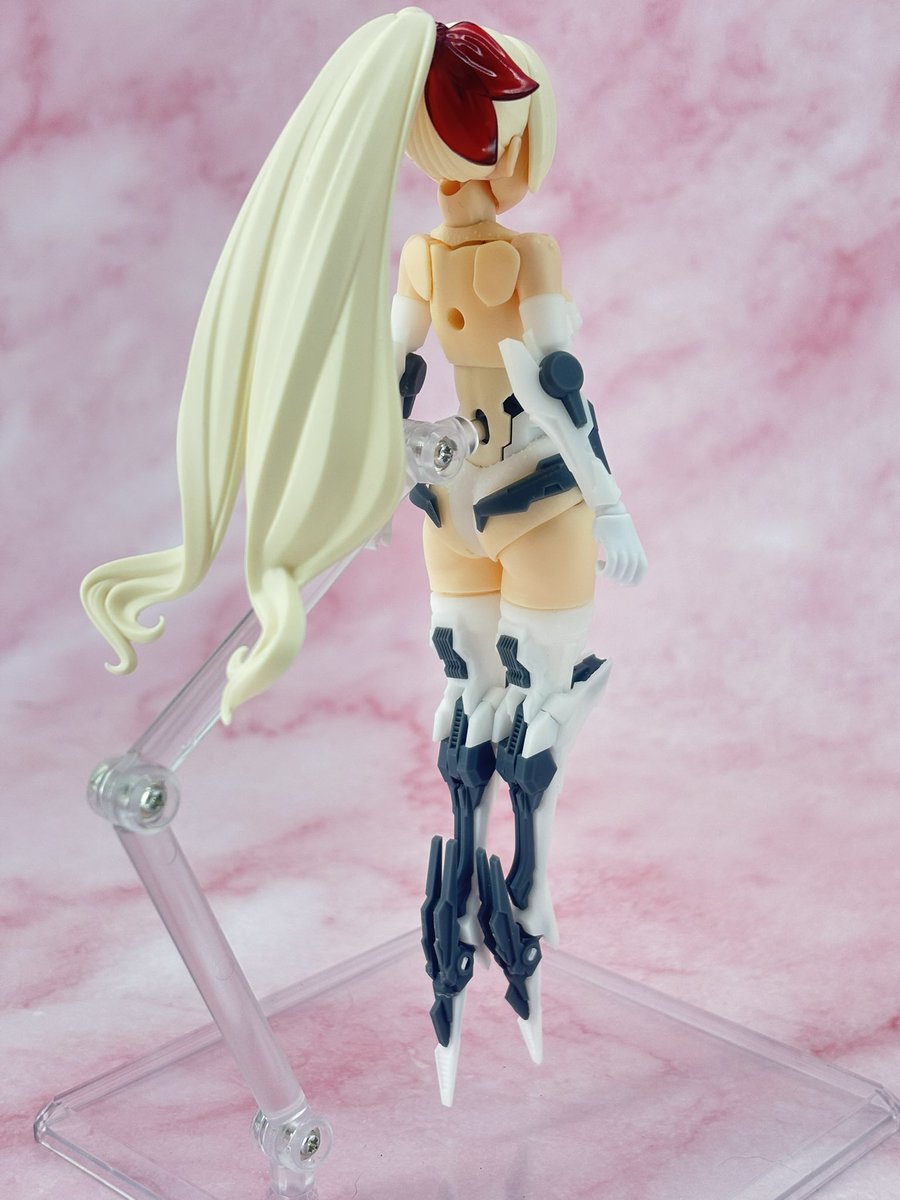 ria9_BRF's tweet photo. #ブンノイチ の各品のご紹介です！
No.113MCWエーテルフレーム！
久しぶりの全身キットです！
なかなかにモデリングに時間がかかりましたが、納得の完成度となりました
(*´꒳`*)
#メガミデバイス
#ガレージキット
#ブンノイチ8 https://t.co/BGJvmIwWfE