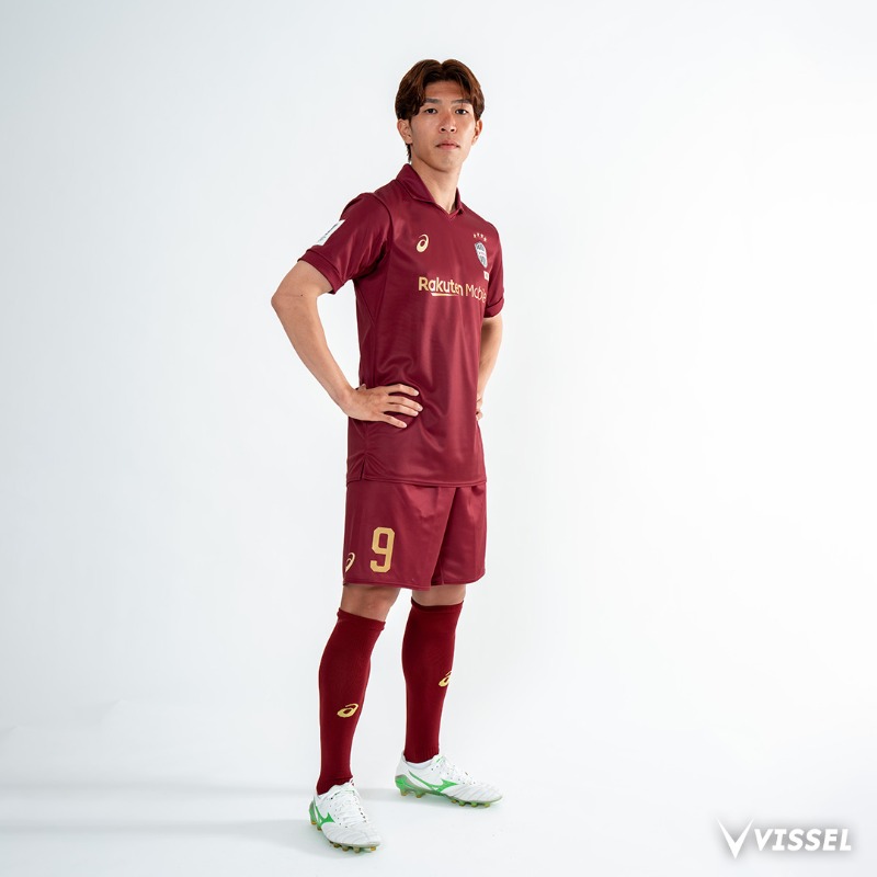 visselkobe's tweet photo. ／
ACLE各種ユニフォーム
9/26 18:00～再販売開始✨
＼

新加入の権田選手を含めたACLEユニフォームをJリーグオンラインストア店にて再販いたします！
ぜひユニフォームを着てトモニアジアNo.1を目指しましょう！🙌

購入はこちら※明日から⏩
https://t.co/qR0tQqUkna

#visselkobe #ヴィッセル神戸