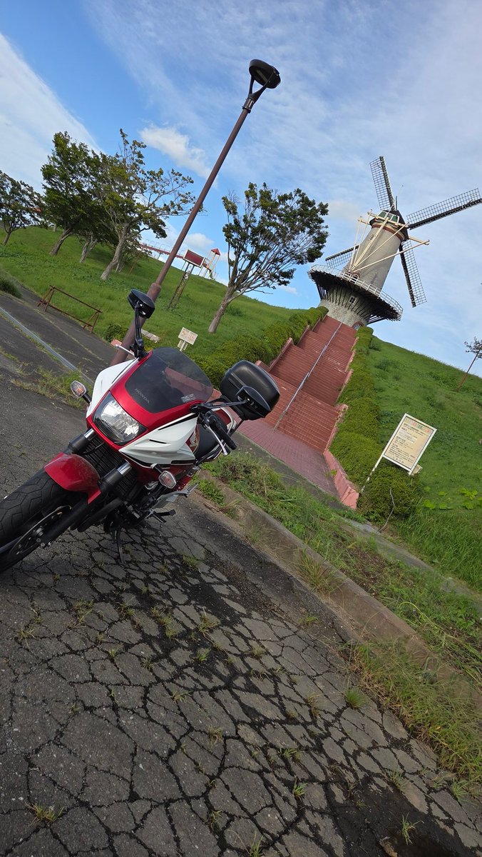 WBc70's tweet photo. 久々にバイクじゃー！
薄着でバイク乗るとさすがに寒い... https://t.co/WFFgBdo3EE