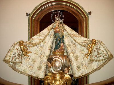 NoemiEsquerre's tweet photo. Avui se celebra la #MaredeDéudelaMisericòrdia, patrona de Reus. Se creu que al 1592 la Mare de Déu se va apareixer a la pastoreta Isabel Besora. #25setembre

"Puix sou Vós la nostra Mare i ho tenim a gran honor, Verge de Misericòrdia, mireu-nos amb ulls d'amor." https://t.co/ydF0n2BR5G