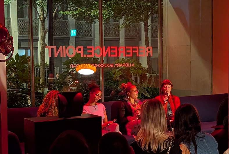 ResponseSource's tweet image. Is print out of fashion? Not for fashion journalists. 

At an event for #LondonFashionWeek, The Sanxtuary&apos;s Natalie Vest-Jones, Aether magazine&apos;s Mia Sakai, &amp;amp; The Grey&apos;s Daisy Riley extolled the virtues of physical mags and zines. Check out our overview:…