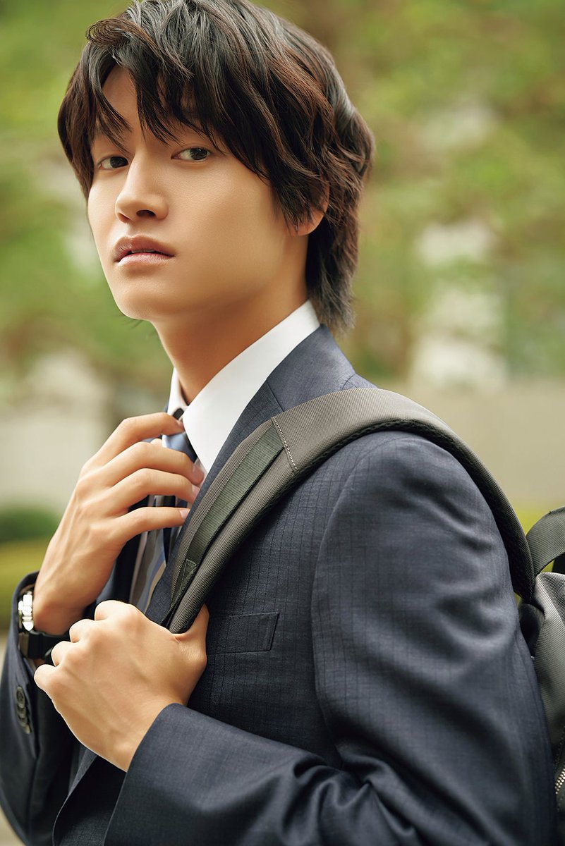 modelpress's tweet image. ／
Aぇ! group佐野晶哉「Oggi」ソロ初登場
スーツ姿で年下ビジネスマン役熱演👔
＼

時にツッコミで笑いをとりながら撮影
設定さながらの“子犬のような笑み”も🐶

「佐野さんならばどうアプローチする？」
の質問にも回答💬

🔻写真・記事詳細はこちら
mdpr.jp/news/4650477

#佐野晶哉