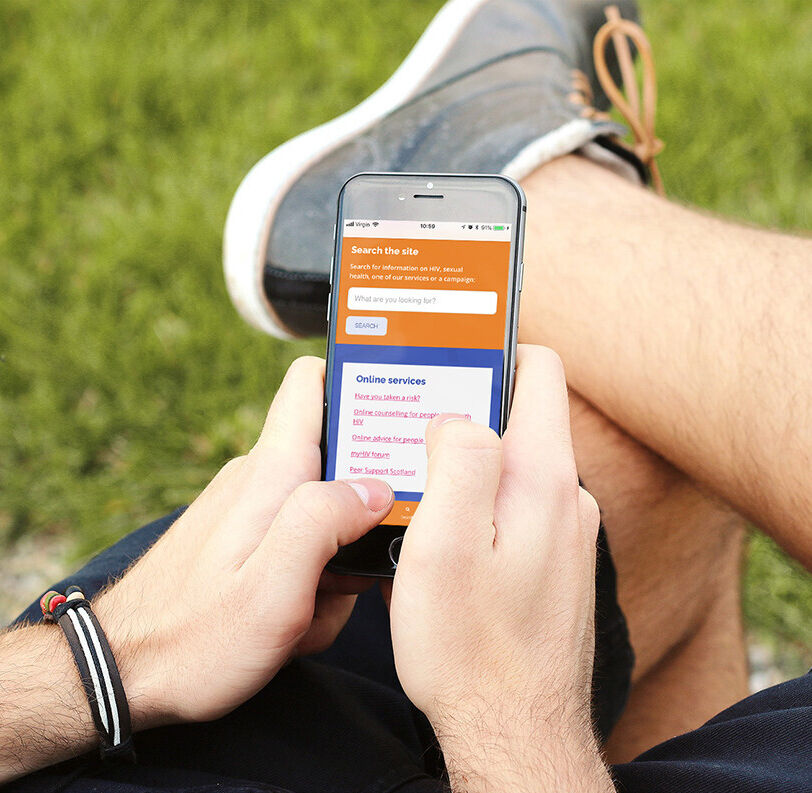 Getting a test for HIV and STIs in Wales could not be easier. The Welsh Government has a number of initiatives to provide free, discreet and confidential testing for anyone who wants it. tht.cymru/test/