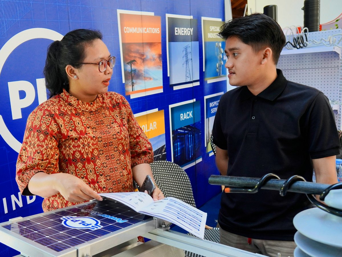 PLPID's tweet image. Terima kasih yang sebesar-besarnya kepada semua pelanggan, rekan-rekan, dan pengunjung yang telah meluangkan waktu untuk mengunjungi booth kami di AFEEC FAPECA CONFERENCE 2025.

#PLPID #PLP #event #listrik #Energy #solar #industrial #Transmission #exhibition #indonesia #bali
