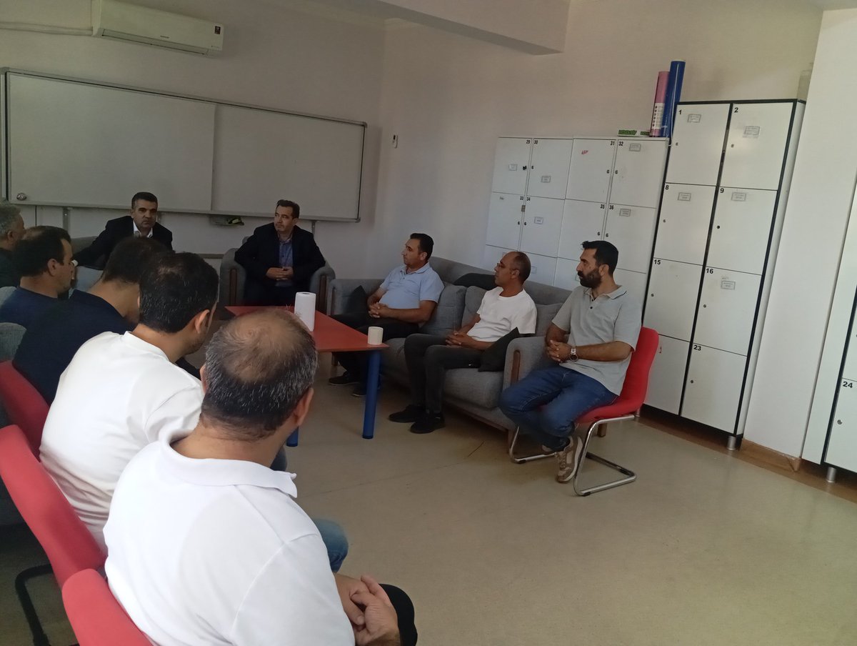 Kayapınar İlçe Milli Eğitim Müdürümüz <a href="/Kayahansubasi/">Kayahan Subaşı</a> ve Şube Müdürümüz Sami Gürkan okulumuzu ziyaretlerinden ve desteklerinden dolayı şükranlarımızı sunarız <a href="/kayapinarmem/">Kayapınar İlçe Millî Eğitim Müdürlüğü</a> <a href="/hkaya21/">hkaya</a>