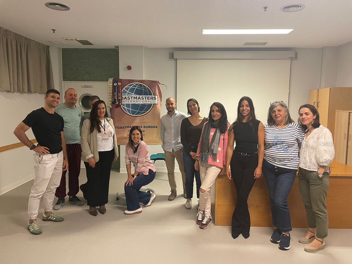 ToastmastersBu's tweet photo. 🎉 Que placer poder volver a reconectar después del verano con otros #toasties y poder recibir a nuevos invitados a nuestras reuniones.

❤️ Gracias a Anaïs, David, Isabel y Thalía por vuestro interés en conocernos y ojalá queráis continuar aprendiendo con #toastmastersburgos. https://t.co/uA9dZUzYTs