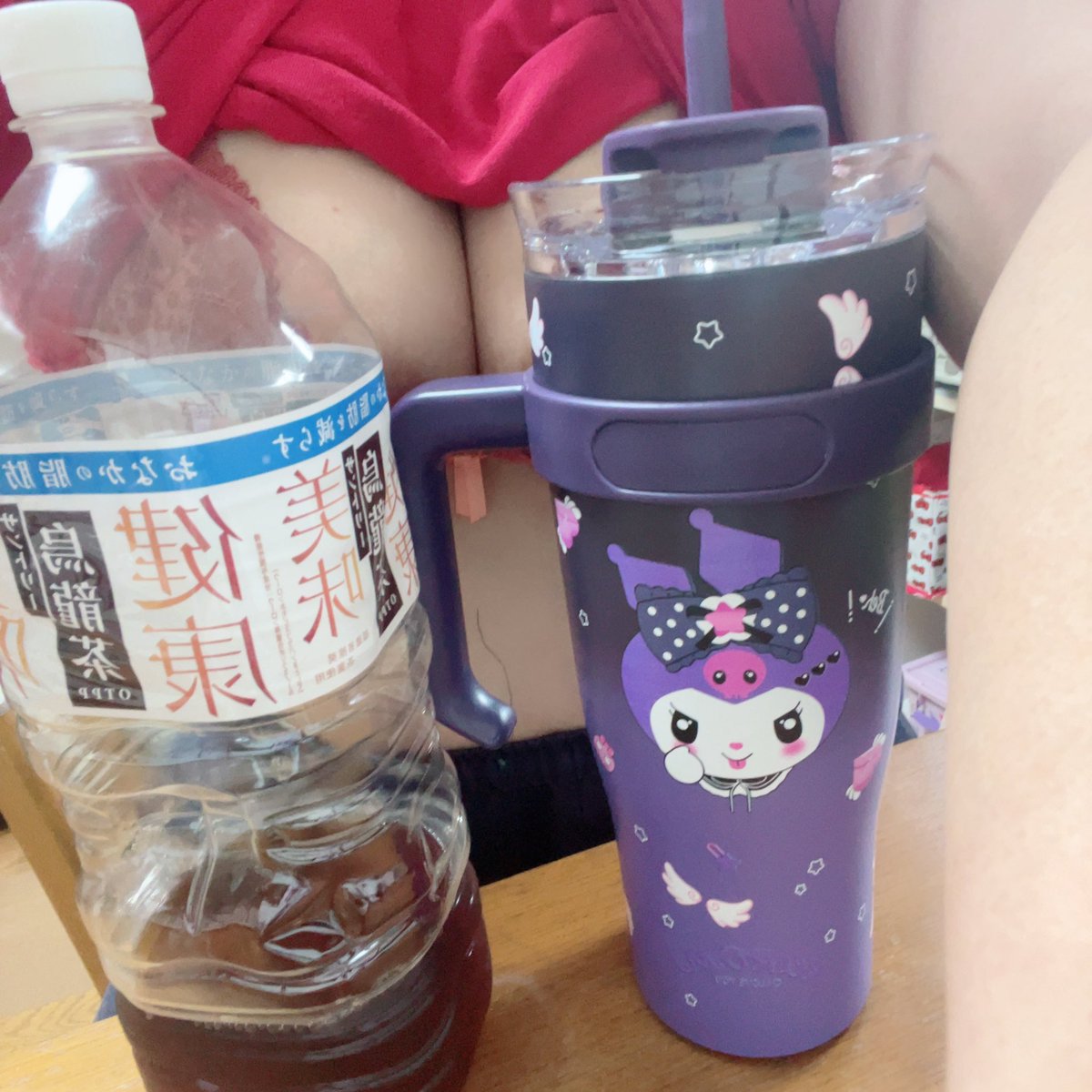 今晩モー🐮
見てみてぇ♡♡
欲しかったクロミちゃんタンブラー💜
可愛い"(∩>ω<∩)"
1リットルもあるの‼️
2リットルペットボトルと高さ一緒ヾ(●´∇｀●)ﾉ
フォロワーさんありがとうございます✨🙏
お誕生日プレゼント🎁嬉しすぎ✨️
唯一お1人プレゼント🎁くれたフォロワーさんに感謝✨✨