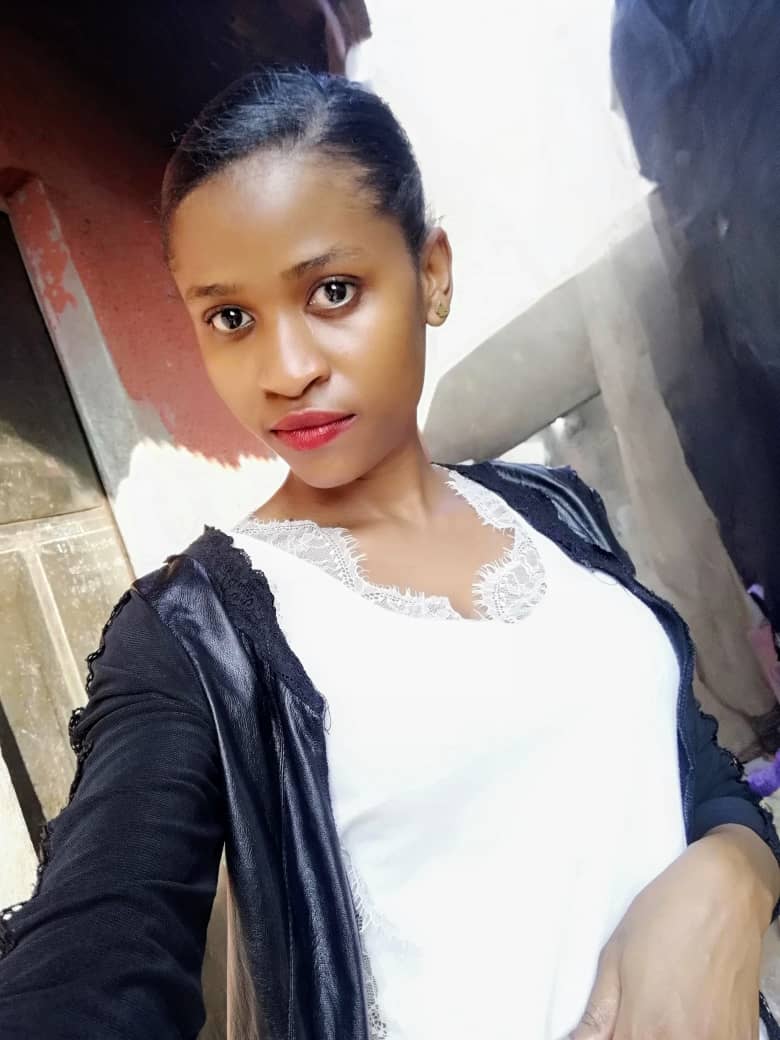 Dashalucky6's tweet image. I challenge your skincare plug 🔌 ✨️ 🤪 😌 
0753594503. For allnyoir skincare issues both men n women👌
#skinspired #skincare #skinroutine