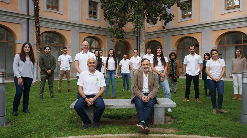 Una baja potencia muscular (evaluada al sentarse y levantarse de una silla) se asocia con un mayor riesgo de caídas y fracturas en personas mayores, según un estudio del CIBER de Fragilidad y Envejecimiento Saludable (CIBERFES) en la UCLM y el <a href="/sescamclm/">SESCAM</a>
uclm.es/noticias/notic…