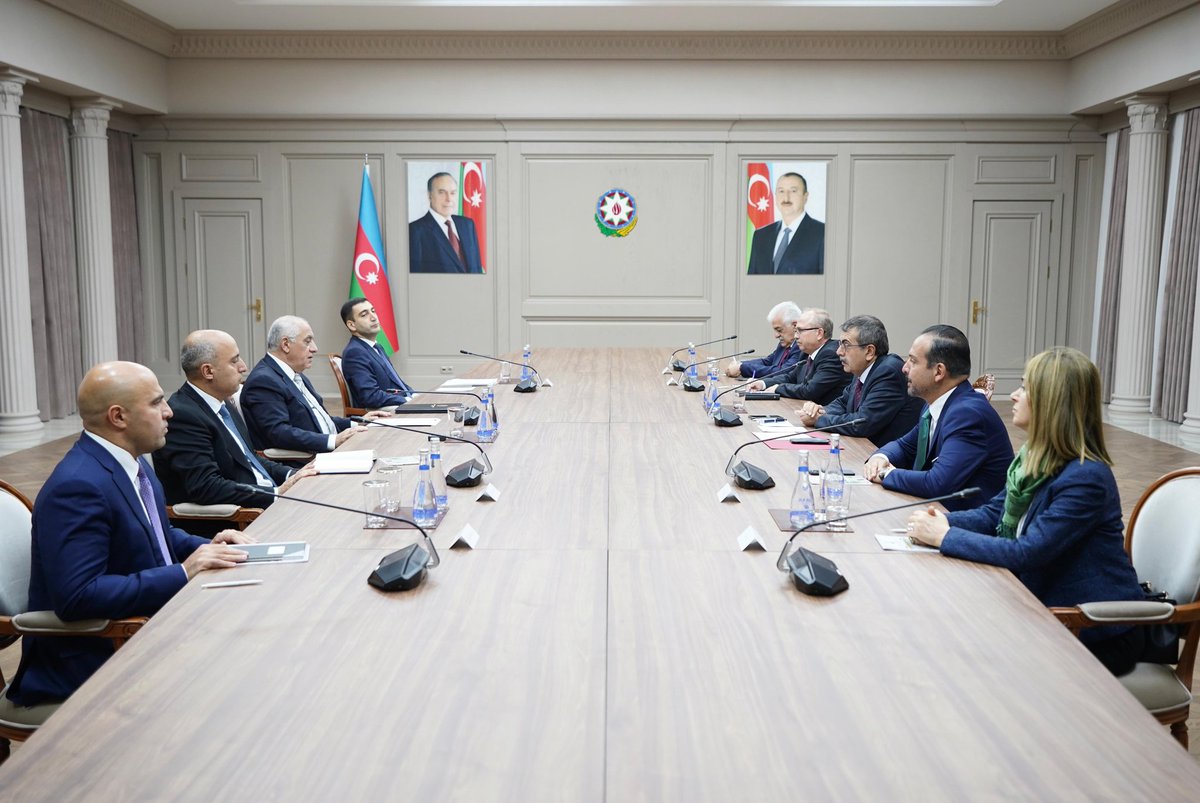 tcmeb_en's tweet image. Minister of National Education @Yusuf__Tekin Meets with Azerbaijan’s Prime Minister Ali Asadov

📍Baku

👉 meb.ai/UGvGh1Z