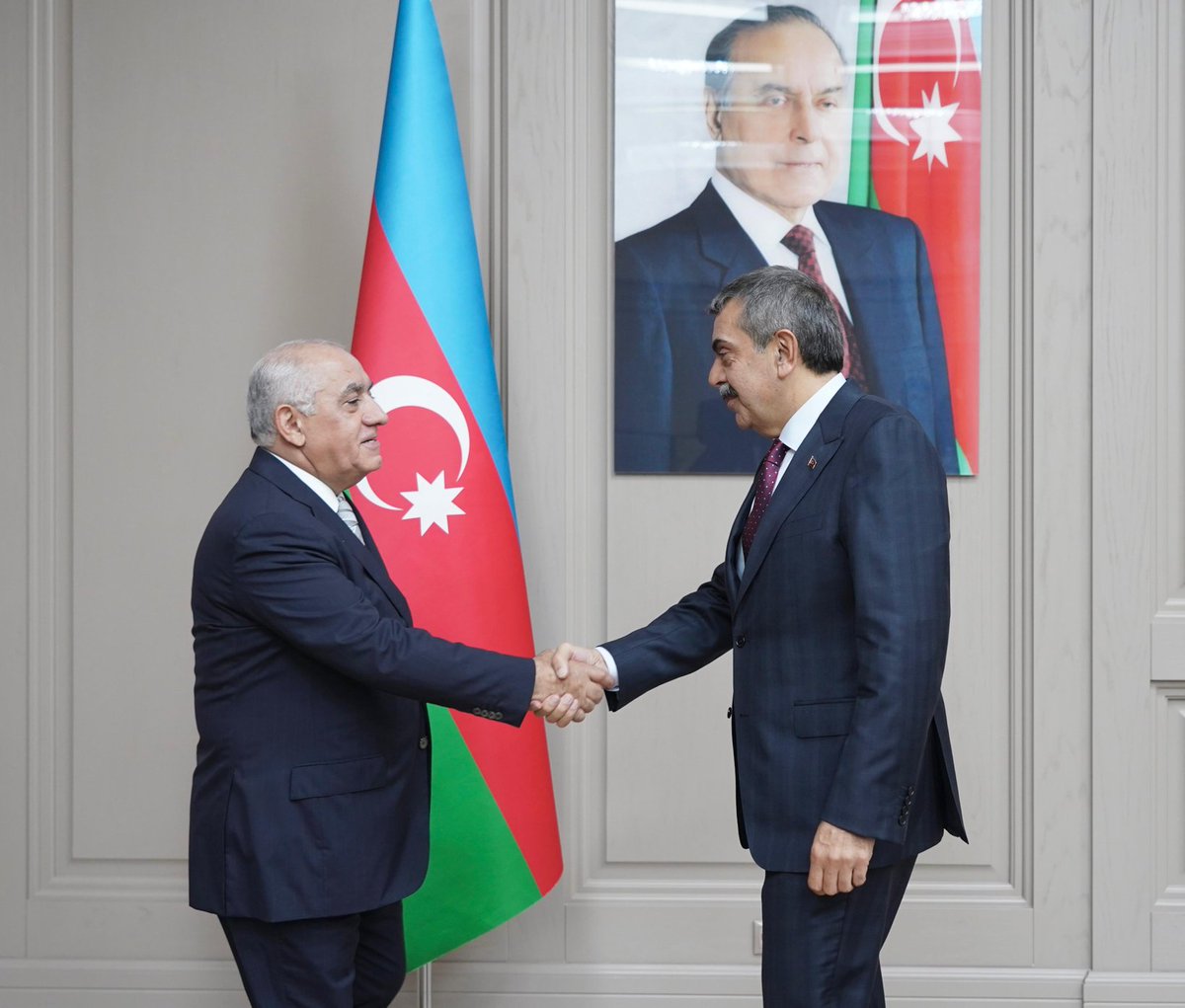 tcmeb_en's tweet image. Minister of National Education @Yusuf__Tekin Meets with Azerbaijan’s Prime Minister Ali Asadov

📍Baku

👉 meb.ai/UGvGh1Z