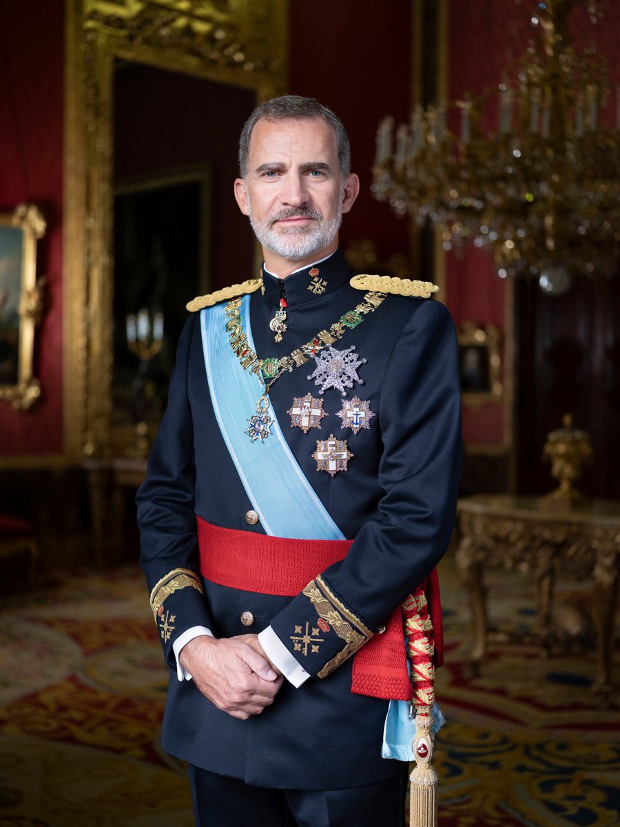 Siempre estaré en su barco , si el Rey Felipe VI tiene 1 millón de seguidores yo seré una de ellas, si solo tiene 100 mil seguidores yo seré una de ellas , si solo tiene 10 mil seguidores yo seré una de ellas, si solo tiene 1000 seguidores yo seré una de ellas , si solo tiene 100