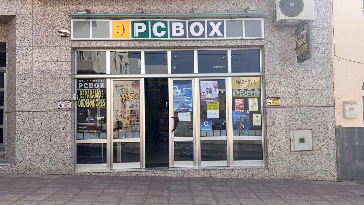 TodoGolesRadio's tweet image. PC BOX se suma como patrocinador oficial del CB San José Obrero para la temporada 2025/2026 💻. La empresa apuesta por la base y el balonmano en Lanzarote, ofreciendo acceso gratis a jóvenes menores a los partidos femeninos y masculinos. #PCBOX #BalonmanoLanzarote #Patrocinio2025