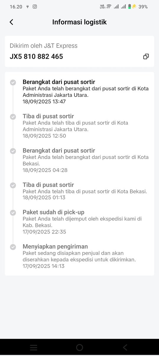 mentary_77's tweet photo. @jntexpressid Sore kak, minta tolong cekin dong. Masa udah seminggu gak gerak https://t.co/VrH4RxjcDU