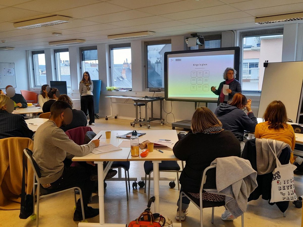 Canope_DTCVL's tweet photo. 👥✨ 1ʳᵉ journée de formation à l’atelier Canopé 45, proposée par la DRAJES :
 « Harcèlement entre jeunes : comprendre, prévenir, agir »
👉 Définitions, typologie des violences, expérimentation d’outils au programme !
@DrajesCentreVDL https://t.co/yZaUsrSF7m