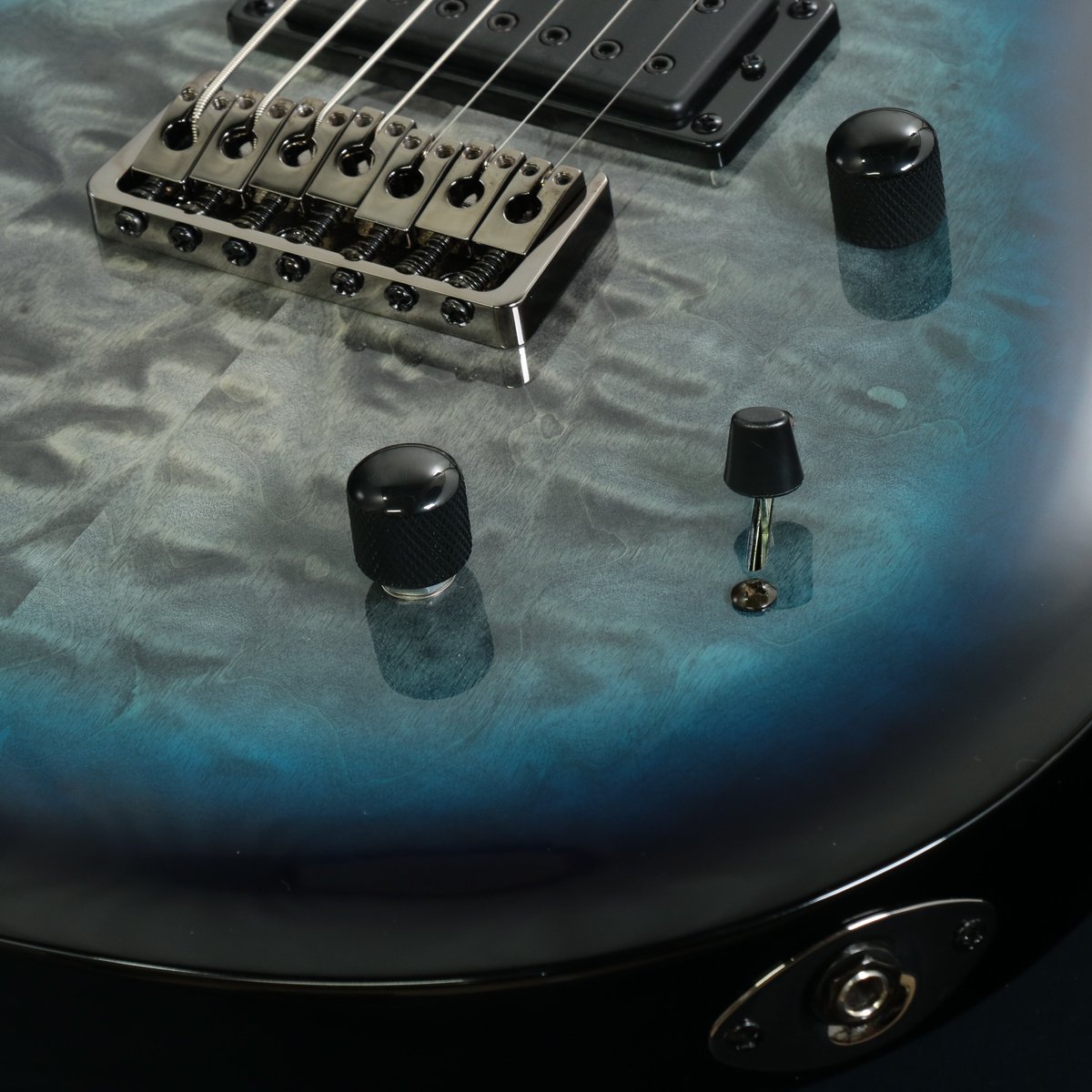 1484ikebukuro's tweet photo. 【#7弦ギター】Paul Reed Smith (#PRS) / SE #MarkHolcomb SVN Holcomb Blue Burst [3.57kg]【S/N CTI G061746】【2024年製】
#Periphery #ペリフェリー の ギタリスト #マーク・ホルコム シグネチャーが入荷しております！杢目の雰囲気もGOOD🤘
#4K写真
https://t.co/GTosXAiCWk https://t.co/7kDbSPFQ5c