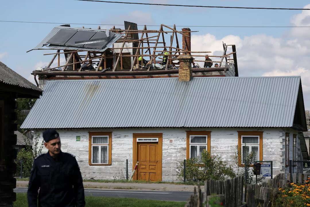 🇵🇱🇳🇱The rocket that fell on a Polish house was probably launched by a Dutch F-35 on duty — Onet

Netherlands bombed Poland …