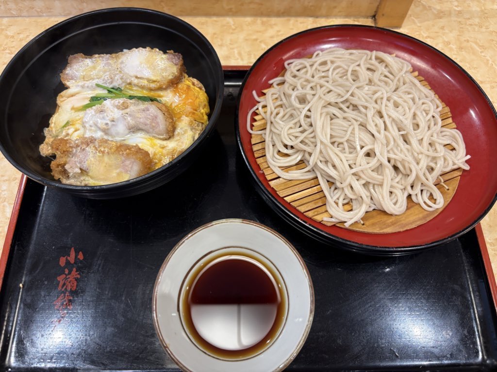 PatellaFx's tweet photo. 企業内施術2件はしご無事に終了!
いつもと違う環境で
ひたすら新患をさばくイメージだから
疲労度はなかなか、、、。
#carefor https://t.co/36Ce4HqYTG