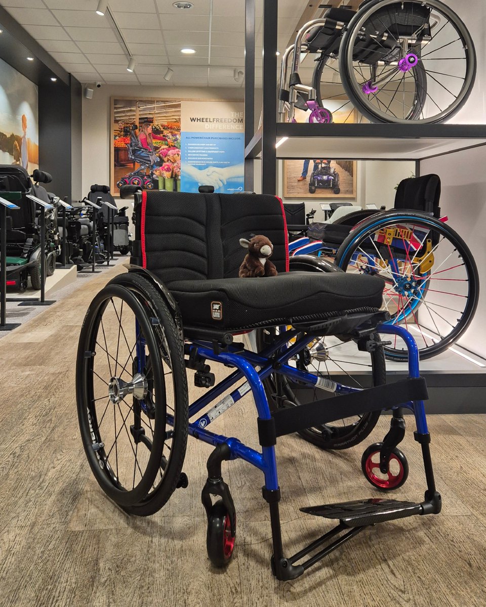 Wheelfreedom's tweet image. Our donkey sitting proudly on the blue @SunriseMedical Quickie QS5X Active Wheelchair!👑

📞 Call 0800 025 8005 to arrange an assessment
🔎 Book an appointment online: zurl.co/vKJRk 

#specialistseating #posturalsupport #inclusiveproducts #activewheelchair