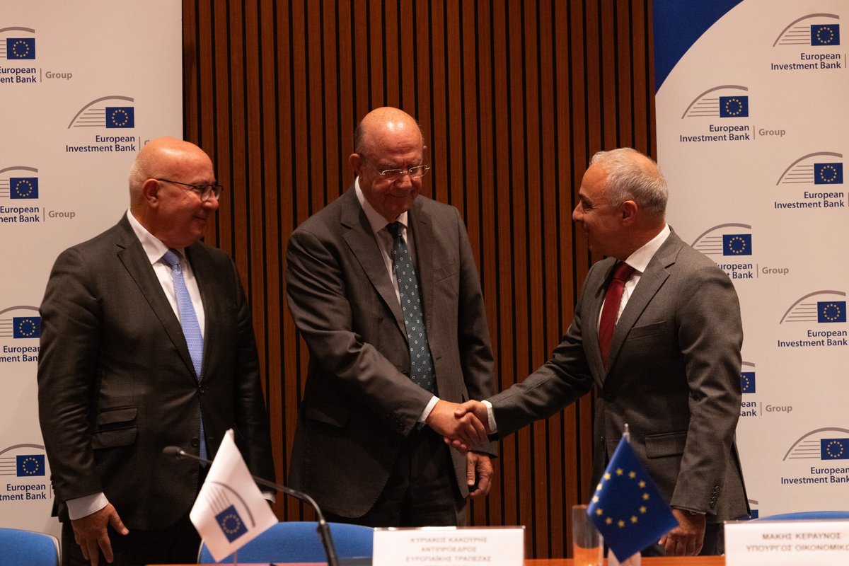 ✍ Από την υπογραφή των ακόλουθων #Συμφωνιών Δανείων με την Ευρωπαϊκή Τράπεζα Επενδύσεων <a href="/EIB/">European Investment Bank</a>:
🔹 Δάνειο €50 εκατ. – Πρόγραμμα «ΘΑλΕΙΑ 2021-2027»
🔹 Αύξηση Δανείου Ινστιτούτου Νευρολογίας και Γενετικής Κύπρου <a href="/NeuroGeneticsCy/">NeurologyGeneticsCyp</a> (€31 εκατ. από €26 εκατ.)