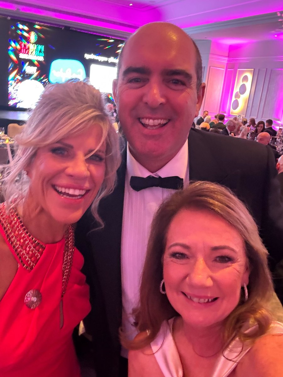 We had so much fun in London last night at the People in Retail Awards 2025: Celebrating the Power of People 🎉 Congrats to all the nominees, winners, and The Retail Bulletin for hosting such a wonderful evening.

#PiRA #PeopleinRetailAwards #London