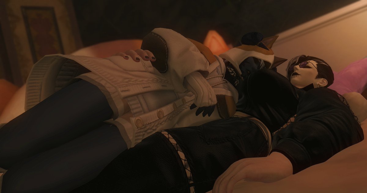 Some comfy time with a friend