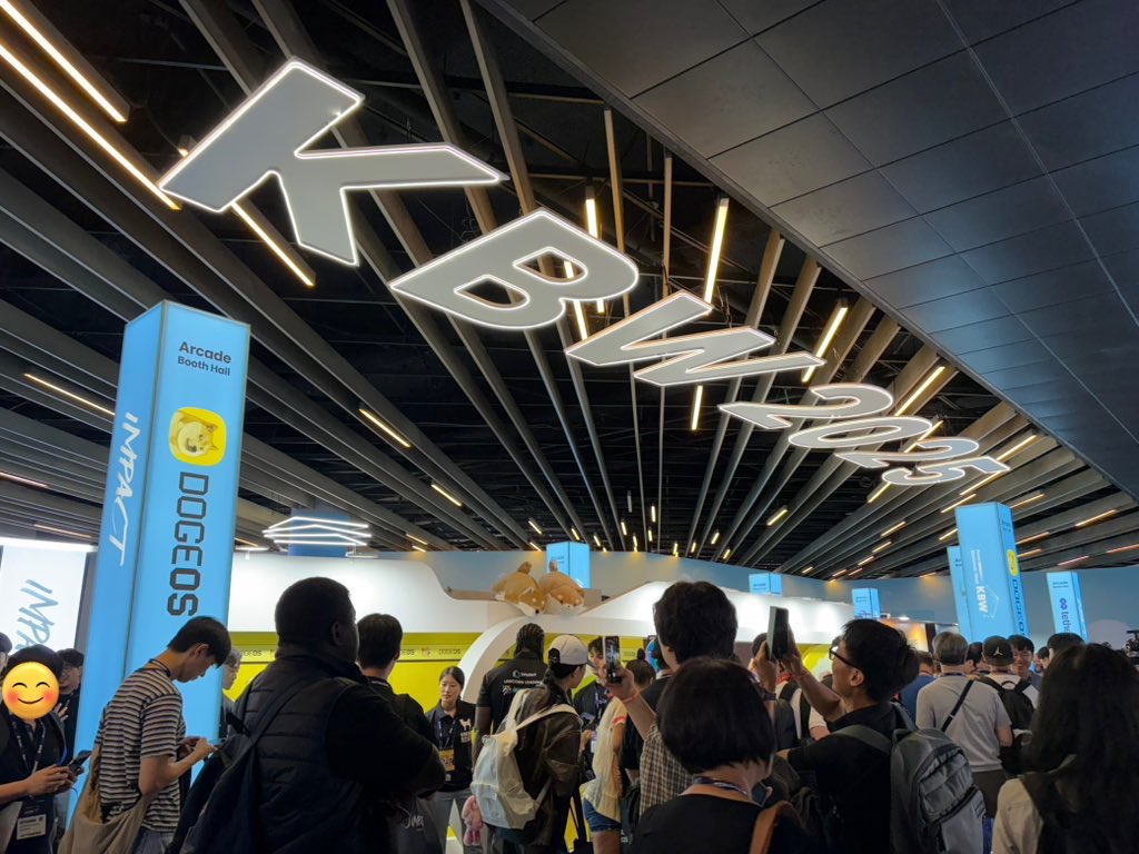 Golden Goose tweet media