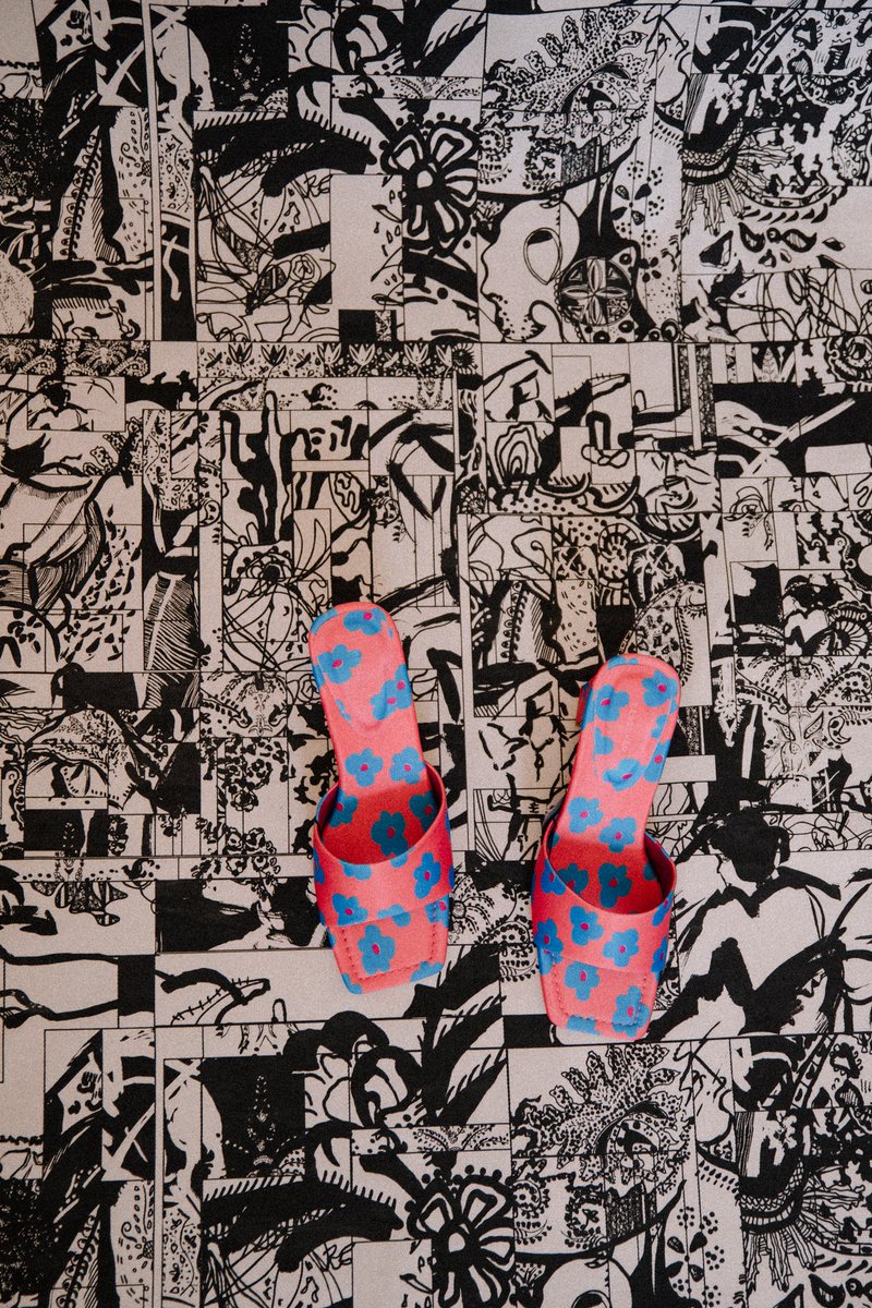 PLInst_Wien's tweet image. Aleksandra Stasik bei der #ViennaDesignWeek Polnische Textildesignerin zeigt wie ihre Werke auf Musik reagieren. Sie verbindet Identität, Volkskunst &amp;amp; Podhale-Kultur.
Zu sehen in der Ausstellung: #DesignWithoutBorders-Reflections: 26.9.–5.10.25: Galerie Polnisches Institut Wien