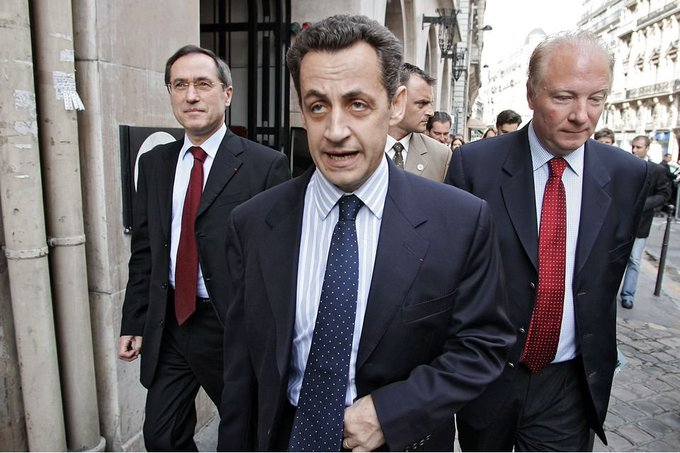 En bande organisée, personne peut nous canaliser.

#Sarkozy
#Kadhafi