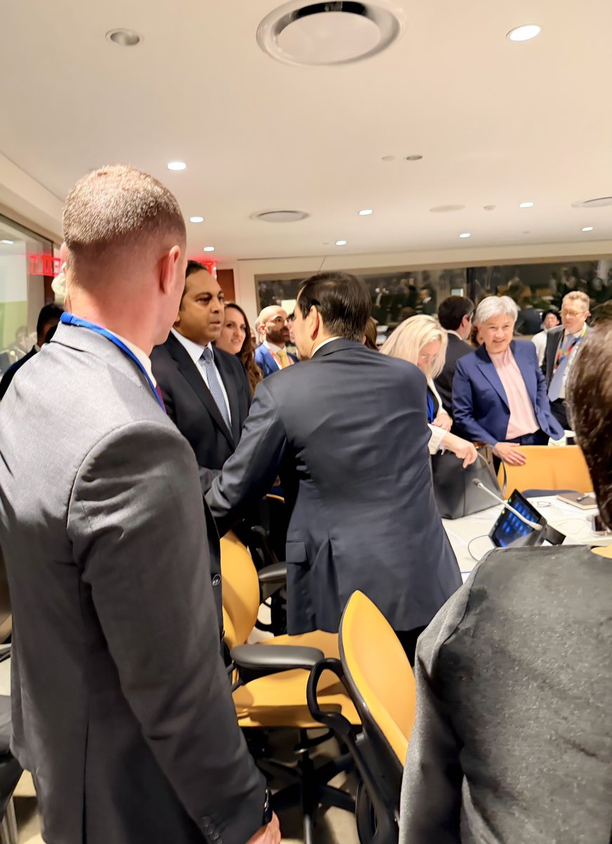 I had an excellent conversation with U.S. Secretary of State <a href="/SecRubio/">Secretary Marco Rubio</a> at the Foreign Ministers roundtable at the <a href="/UN/">United Nations</a> in #NewYork. We discussed the success of the 🇬🇧+🇺🇸 #trade deal and broader cooperation for our #America250 summits next year. #UNGA #UNGA80 #GSPLeadership
