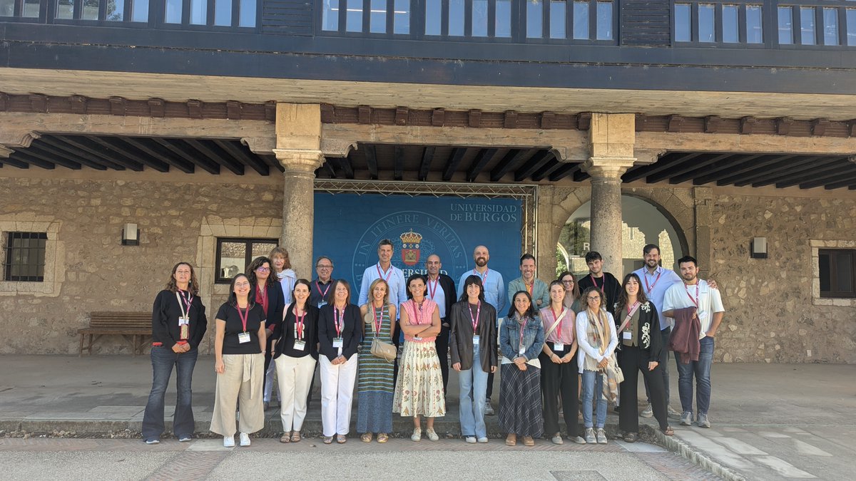 CITAAragon's tweet photo. 📸La semana pasada las investigadoras del Departamento de Sistemas Agrícolas, Forestales y Medio Ambiente Marian Lorenzo y Farida Dechmi participaron en la reunión de lanzamiento del proyecto #LIFE #NITRAZENS que se celebró en Burgos y reunió a los 11 socios del consorcio https://t.co/fEBUJcTf11