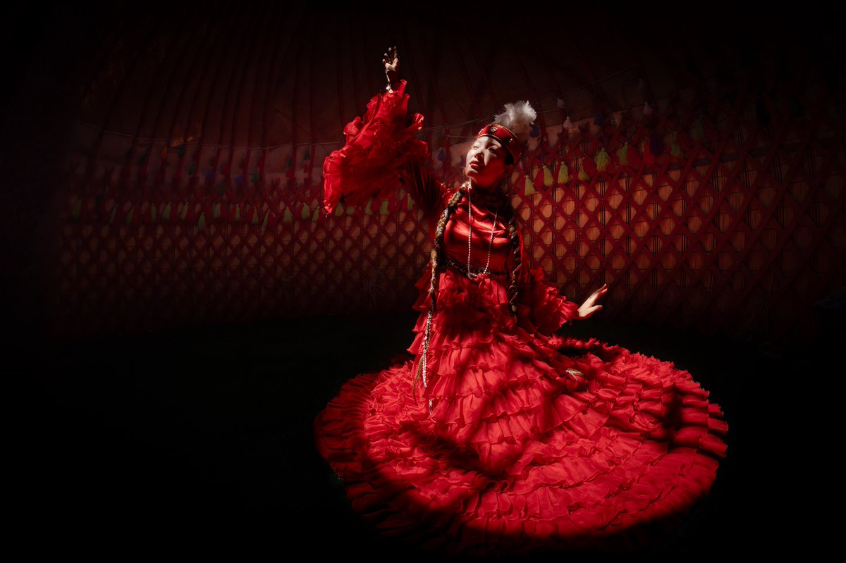 Bir gölge, bir dokunuş, bir gelenek. ✨