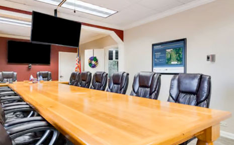 SLPEconDev's tweet image. Available office spaces at the SLED Business Center pair flexible terms and affordable rates with access to state-of-the-art amenities and conferencing technology. Learn more about how we can help elevate your business here: opportunitystlandry.com/news-and-event…