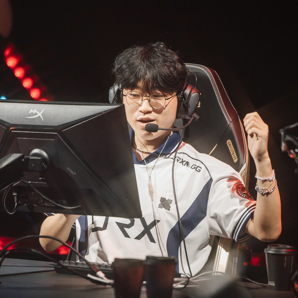 DRX Flashback: "Honestly, all our remaining opponents are really strong, but we have to be the strongest among them to be able to have a good game against them. I wouldn't want to face the current DRX as an opponent. 

I think they [FNATIC] would see us as a team to be wary of.