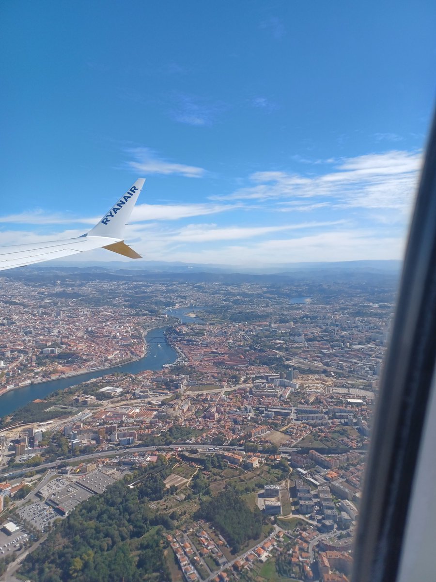 ⚽️🇵🇹 De Europa League campagne is afgetrapt tegen Sporting Braga. Over de wedstrijd hoeven we het niet te hebben. Het stadje en stadion zijn daarentegen zéker de moeite. #brafey