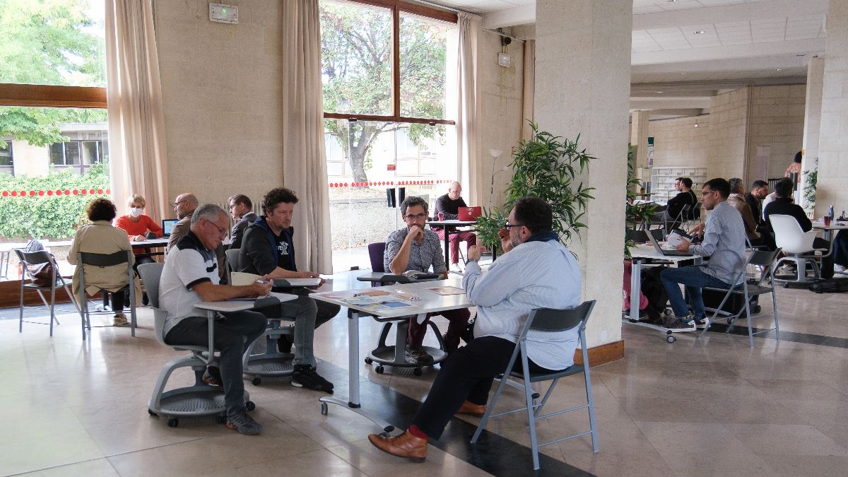 Retour sur le séminaire #TNE34 « Pilotage en établissement » (24/09)

🔴 Fil rouge : #formation des enseignants
➡️ Focus aussi sur :
#ParentaliteNumerique
#PortableEnPause
#Mixite &amp; métiers du numérique

🙏 Merci aux formateurs &amp; équipes mobilisées !