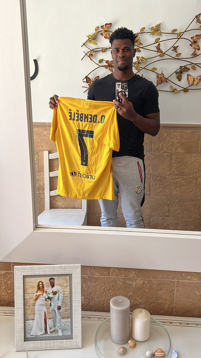 Razak Brimah (@razak_no_1) on Twitter photo Toma crack,🔥🤪✌🏽
#BallonDor Toma crack,🔥🤪✌🏽
#BallonDor