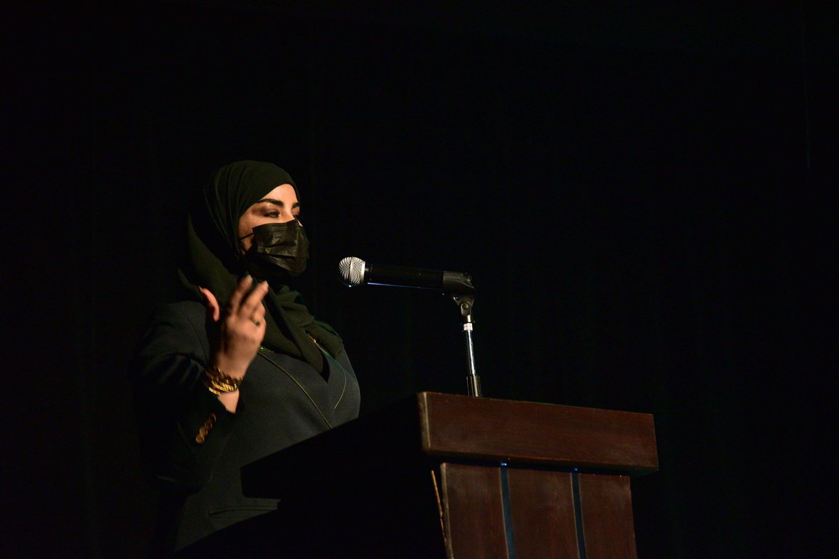 فطبْ وطنا بيومِك حيثُ تعلو 🇸🇦
فأنت عُلاكَ إنجازٌ ووعدُ
وإنْ تُسرِع إلى العلياء أبطئ🇸🇦
فليس سواك في العلياءِ يعدو

مشاهد من احتفال #جمعية_الثقافة_والفنون_بالطائف وجمعية أدبي الطائف باليوم الوطني 95 
#الطائف #السعودية #اليوم_الوطني_السعودي_95