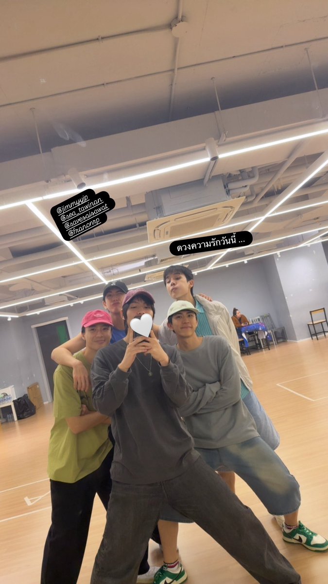 JimmyyjpHome2 (@jimmyyjphome2) on Twitter photo Fighting kub ✌🏻
IGs : first.kp update ✨
<a href="/jimmyyjp_/">Thapfah Kittipokin, M.D. Deputy Hospital Director</a>
#jimmyyjp #Tiny Fighting kub ✌🏻
IGs : first.kp update ✨
<a href="/jimmyyjp_/">Thapfah Kittipokin, M.D. Deputy Hospital Director</a>
#jimmyyjp #Tiny