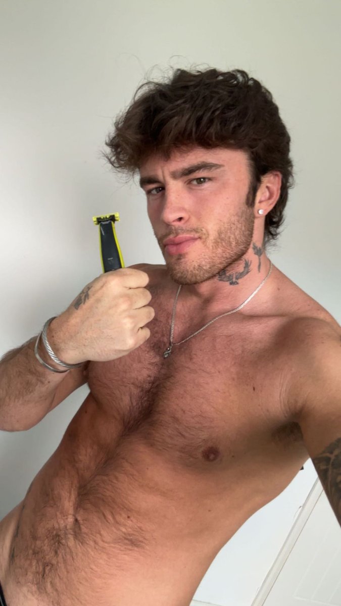 Nothing beats a clean shave. ✨
