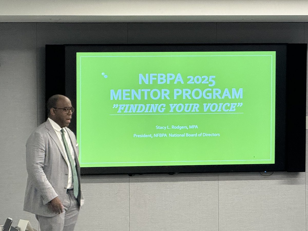 Morning in D.C.! NFBPA Mentor Program kicks off with breakfast, welcomes, and leadership sessions on growth, profiles, and networking. #NFBPA #Leadership