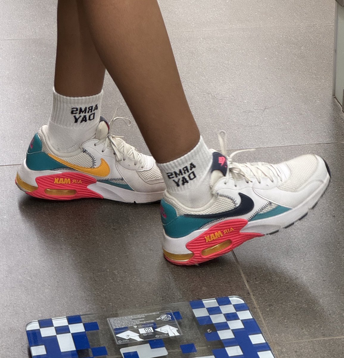 🪴areen tweet media