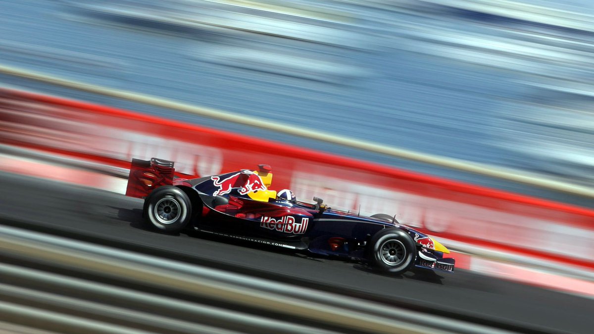 redbullracing's tweet image. On #nationalcomicbookday, it's worth remembering that our first podium was pretty Super(Man) 😉
#F1 || #RedBullRacing